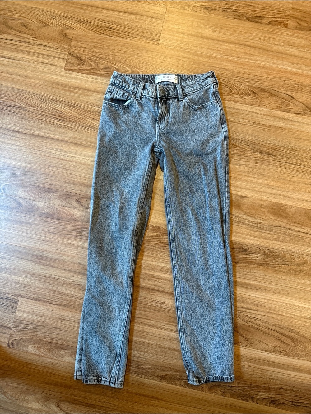 Hollister Straight-Leg Women's Jeans in Light Wash black/gray